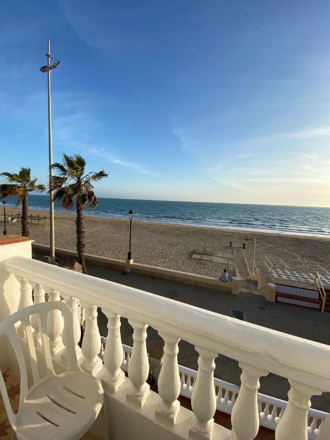 Tranvia Beach House Chipiona Extérieur photo