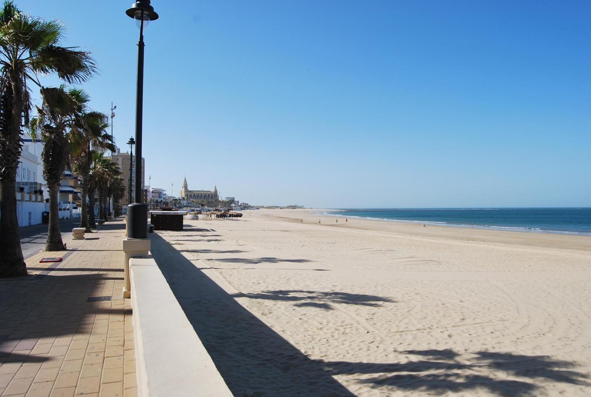 Tranvia Beach House Chipiona Extérieur photo